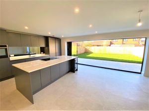 Photo 33- click for photo gallery